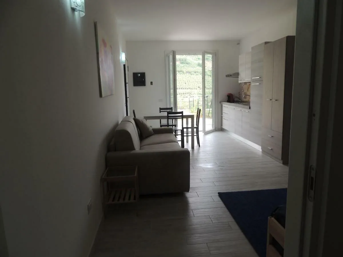 Apartment Appartamento Agriturismo Un Mare Di Fiori Ventimiglia