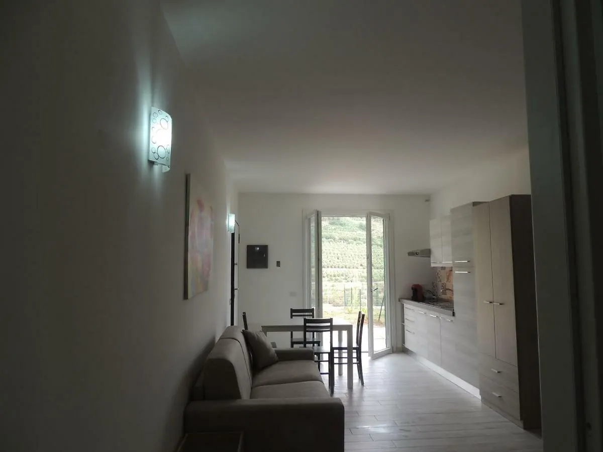 Appartamento Agriturismo Un Mare Di Fiori Ventimiglia 0*,  Italy